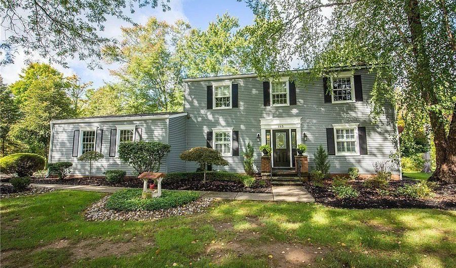 185 N Bissell Rd, Aurora, OH 44202 - 3 Beds, 3 Bath