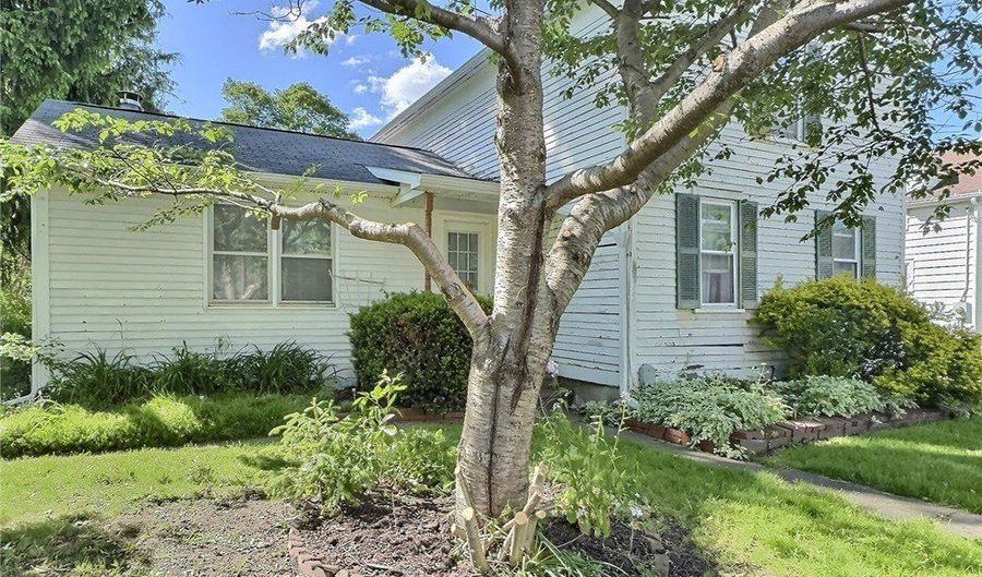 7515 Main St, Almond, NY 14804 - 3 Beds, 1 Bath