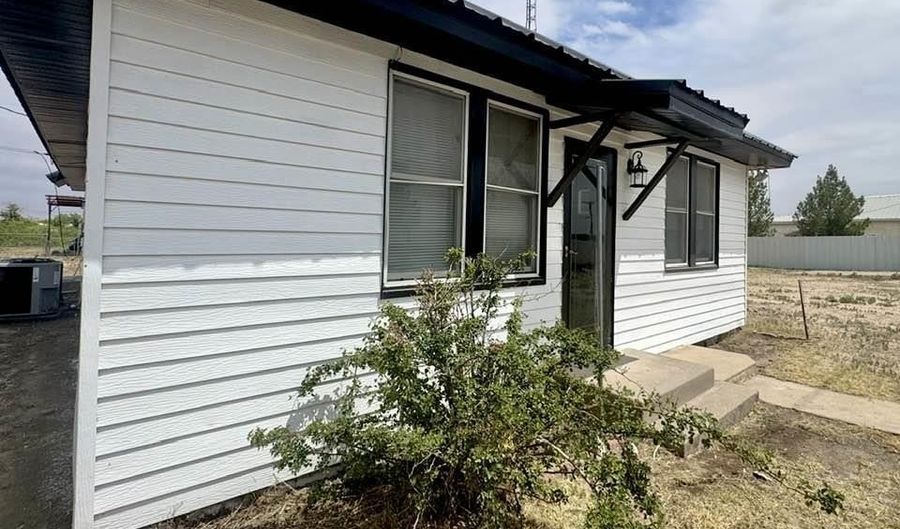 1624 Pecos Hwy, Carlsbad, NM 88220 - 2 Beds, 2 Bath