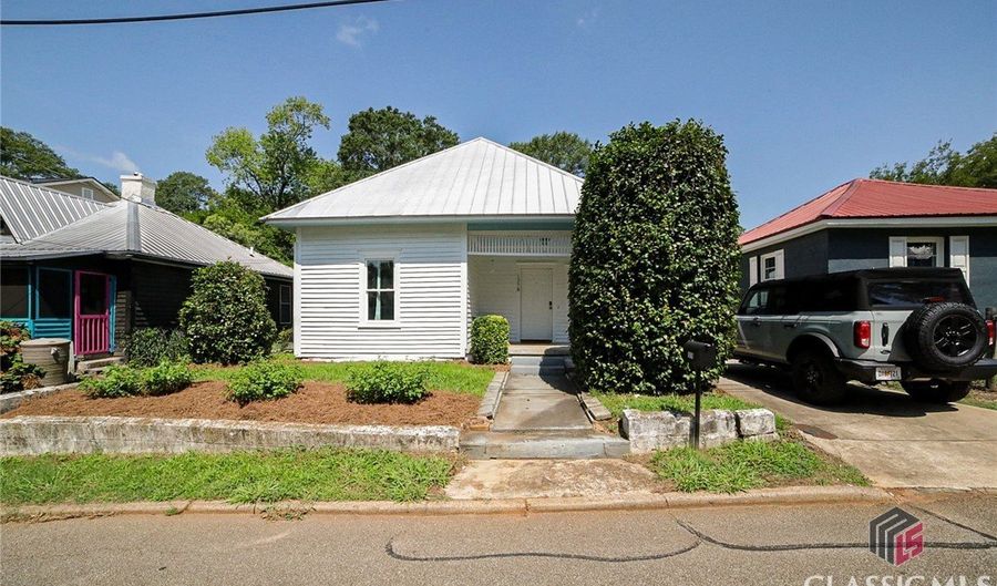 1378 W Hancock Ave, Athens, GA 30606 - 2 Beds, 1 Bath