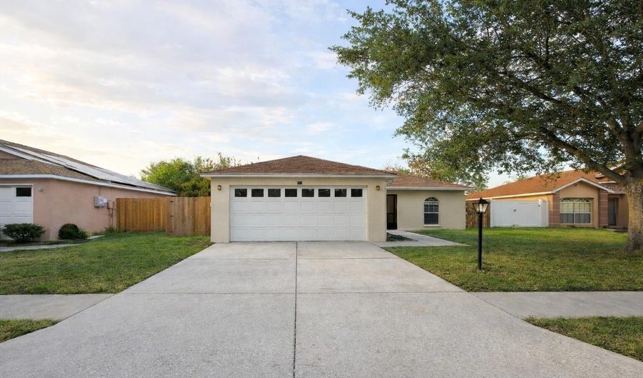 101 DIAMOND RIDGE Blvd, Auburndale, FL 33823 - 3 Beds, 2 Bath