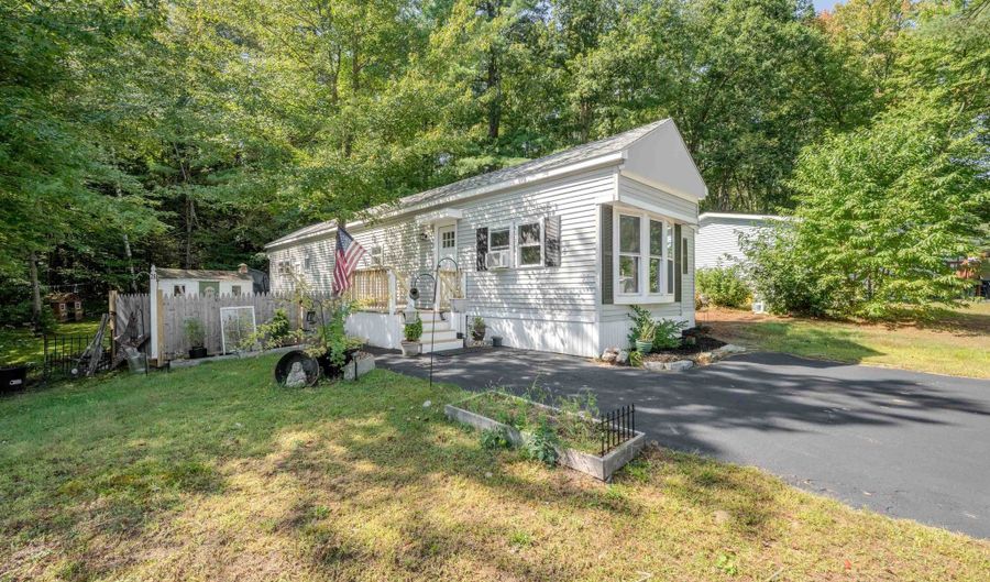 26 Roland Dr, Allenstown, NH 03275 - 3 Beds, 1 Bath