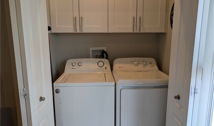 385 Harbor Dr, Bullhead City, AZ 86442 - 2 Beds, 1 Bath