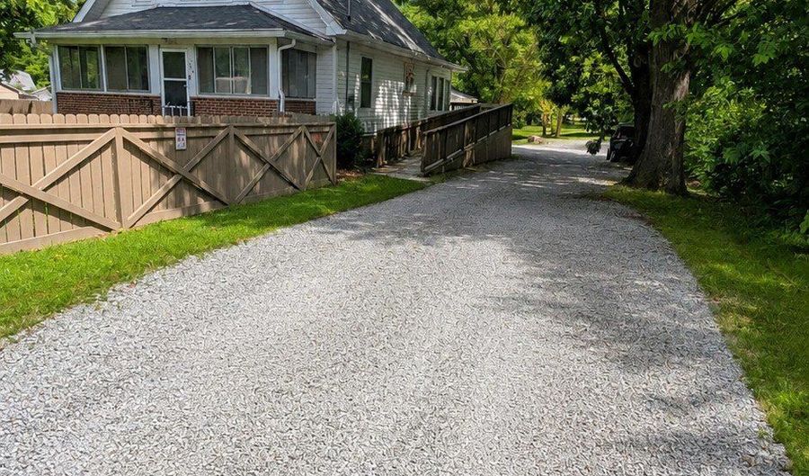 344 W Edwards Ave, Indianapolis, IN 46217 - 3 Beds, 1 Bath