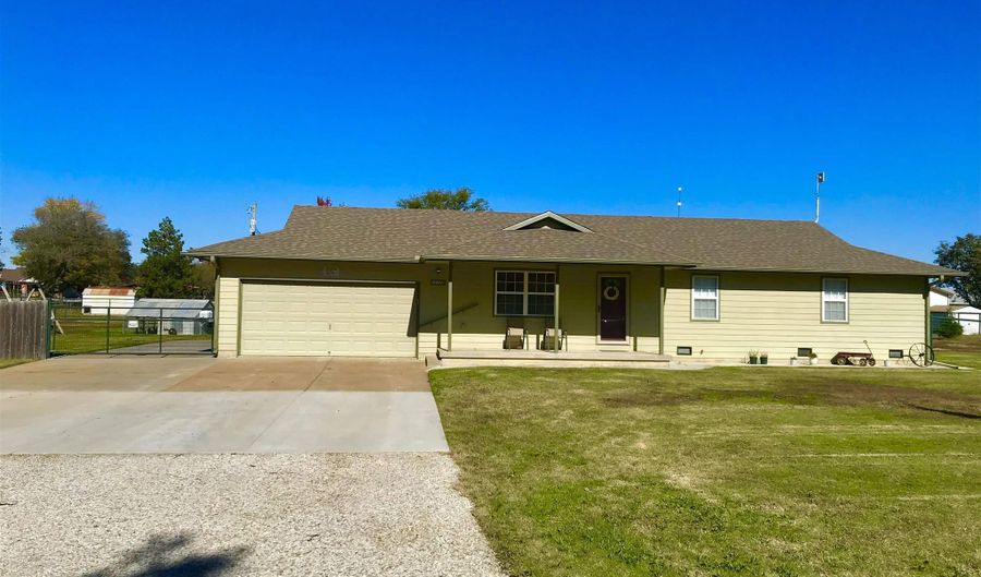 11120 SW 65th, Augusta, KS 67010 - 3 Beds, 2 Bath