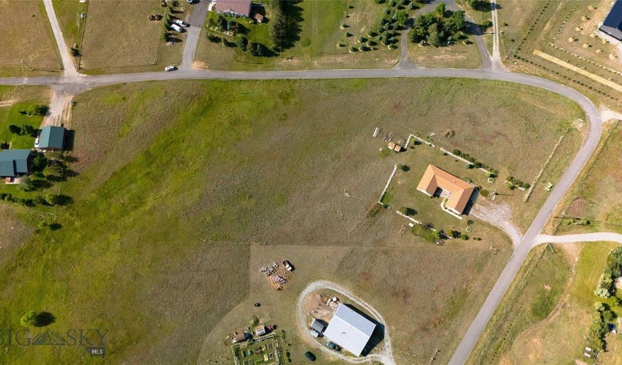 65 Indian Rings Rd, Big Timber, MT 59011 - 4 Beds, 2 Bath