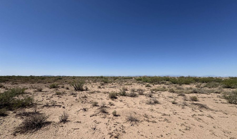 Lot 14 Anillo Del Oeste, Alamogordo, NM 88310 - 0 Beds, 0 Bath