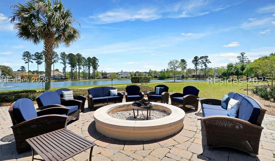 42 Glencairn Ave, Bluffton, SC 29910 - 4 Beds, 4 Bath