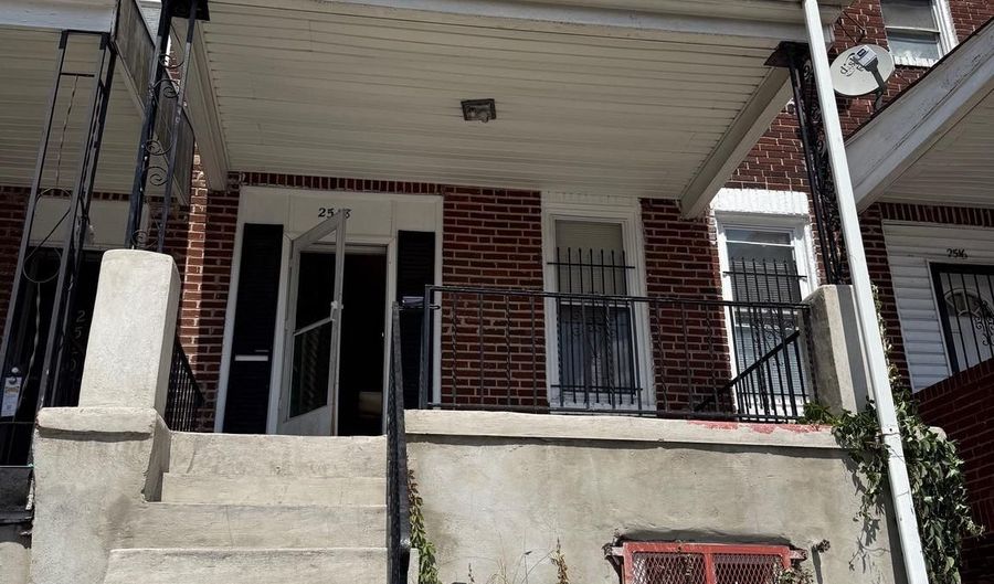 2518 W FRANKLIN St, Baltimore, MD 21223 - 4 Beds, 2 Bath
