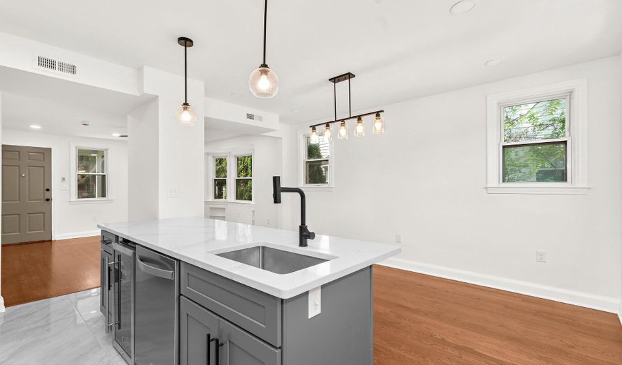 208 BURKE Ave, Baltimore, MD 21286 - 4 Beds, 2 Bath