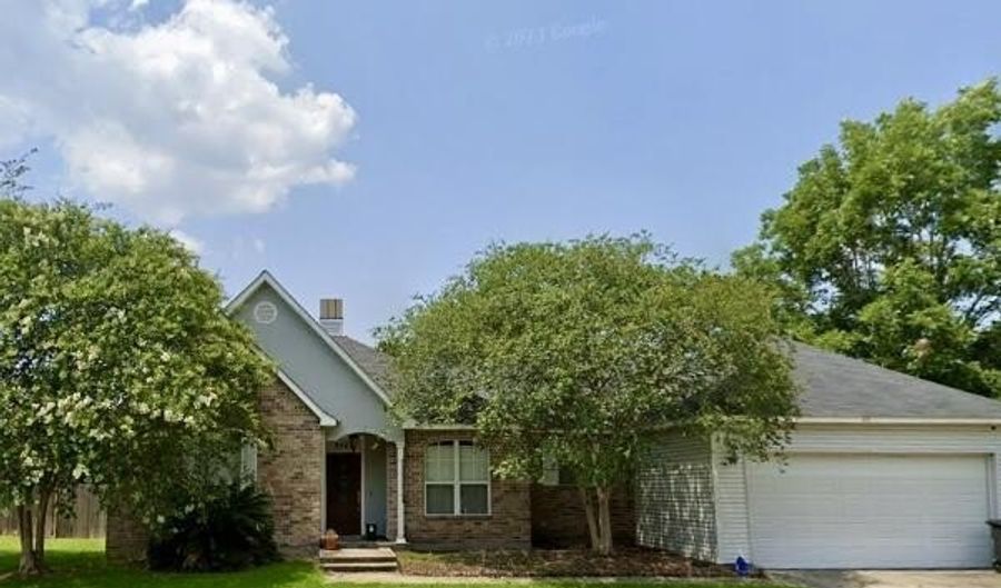 9721 Buttercup Dr, Baton Rouge, LA 70809 - 3 Beds, 2 Bath