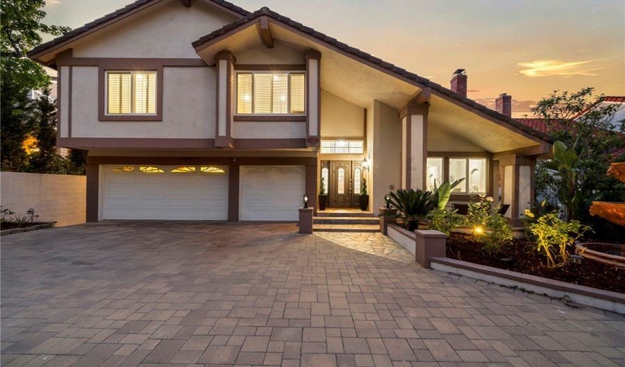 6425 E Shady Valley Ln, Anaheim, CA 92807 - 5 Beds, 3 Bath