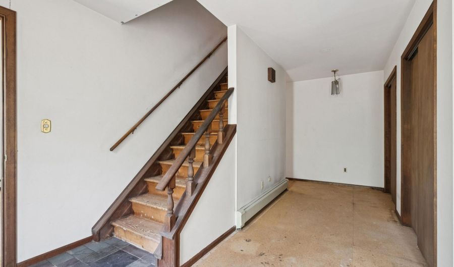 2430 Easy St, Allenwood, NJ 08720 - 4 Beds, 2 Bath