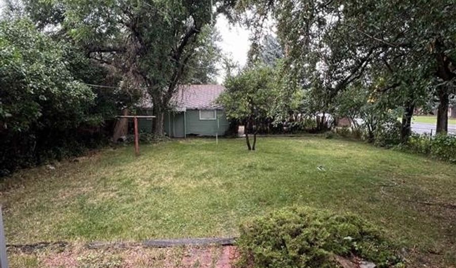 1043 Bleistein Ave, Cody, WY 82414 - 2 Beds, 1 Bath