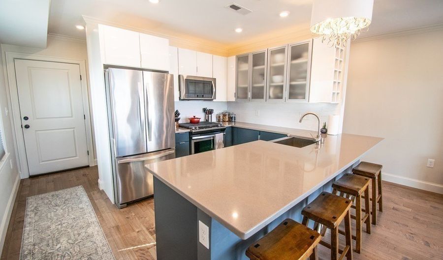 312 Sumner 4, Boston, MA 02128 - 1 Beds, 2 Bath