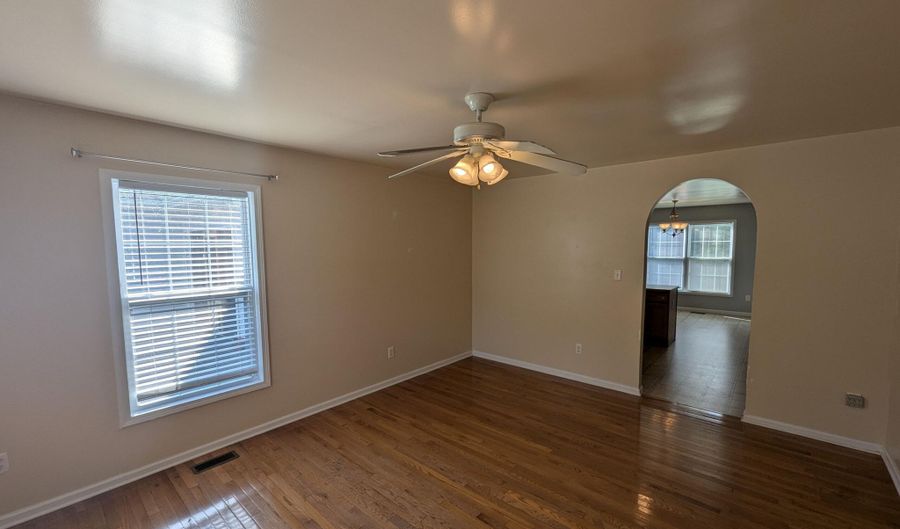 18408 Fortunes Way, Abingdon, VA 24210 - 3 Beds, 2 Bath