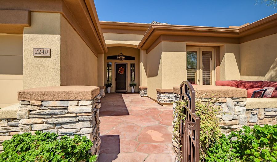 2240 W LEGENDS Way, Anthem, AZ 85086 - 3 Beds, 4 Bath
