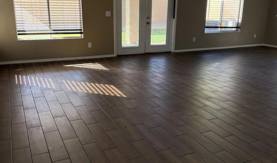 686 S 223RD Dr, Buckeye, AZ 85326 - 4 Beds, 3 Bath