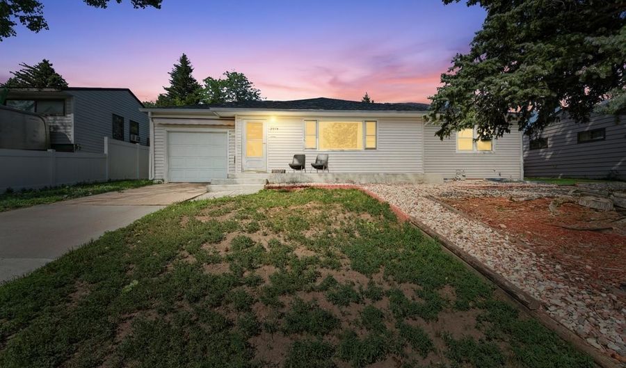 2974 KELLEY Dr, Cheyenne, WY 82001 - 4 Beds, 2 Bath