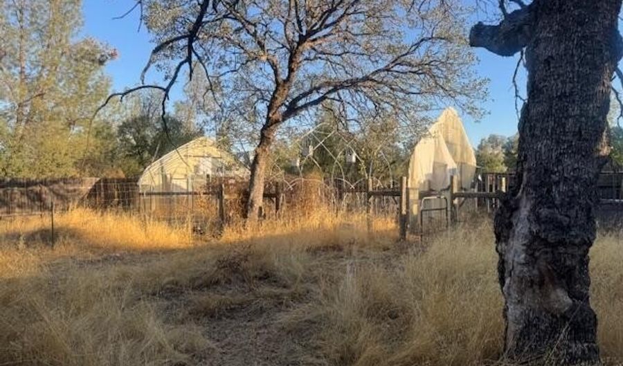 6513 Lulu Ln, Anderson, CA 96007 - 5 Beds, 0 Bath