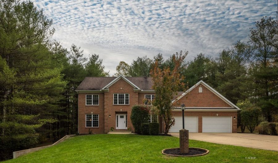 8850 Lavelle Rd, Athens, OH 45701 - 5 Beds, 4 Bath