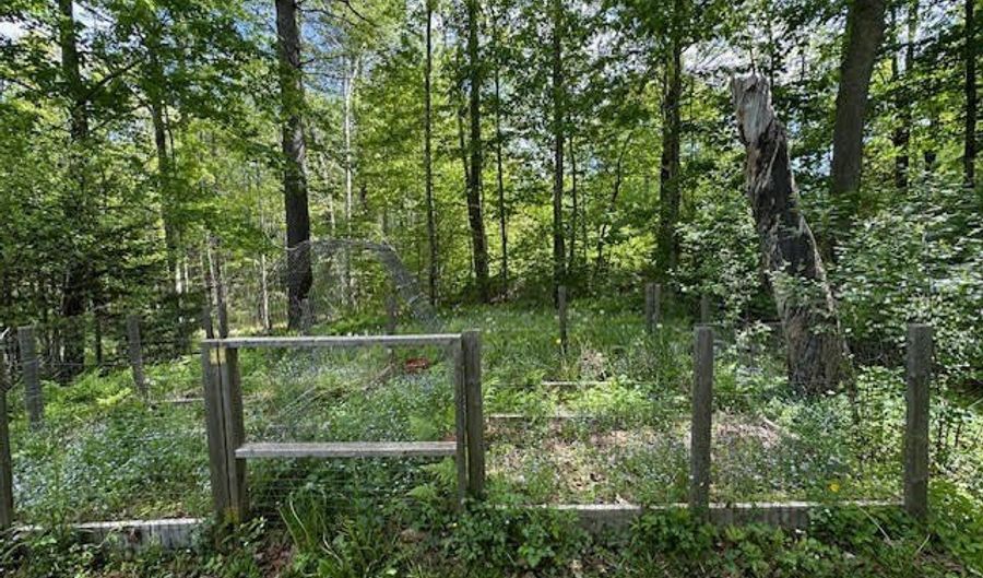 19 Back Belmont Rd, Belfast, ME 04915 - 3 Beds, 1 Bath