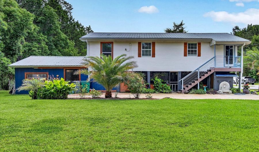 309 Beverly St, Bay St. Louis, MS 39520 - 2 Beds, 2 Bath