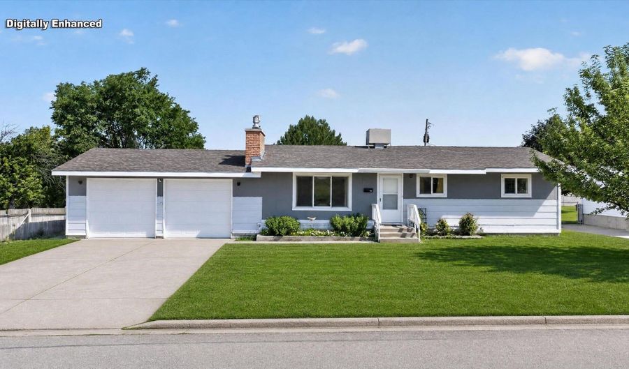 860 Teton Ave, American Falls, ID 83211 - 6 Beds, 2 Bath