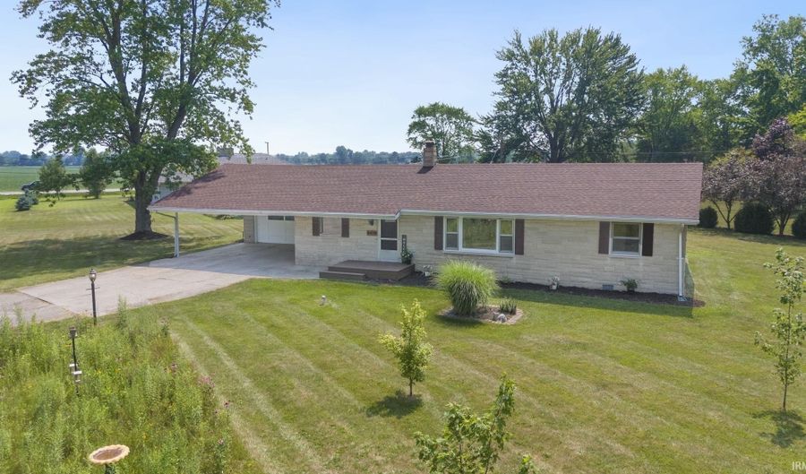 4478 Justice St, Auburn, IN 46706 - 3 Beds, 2 Bath