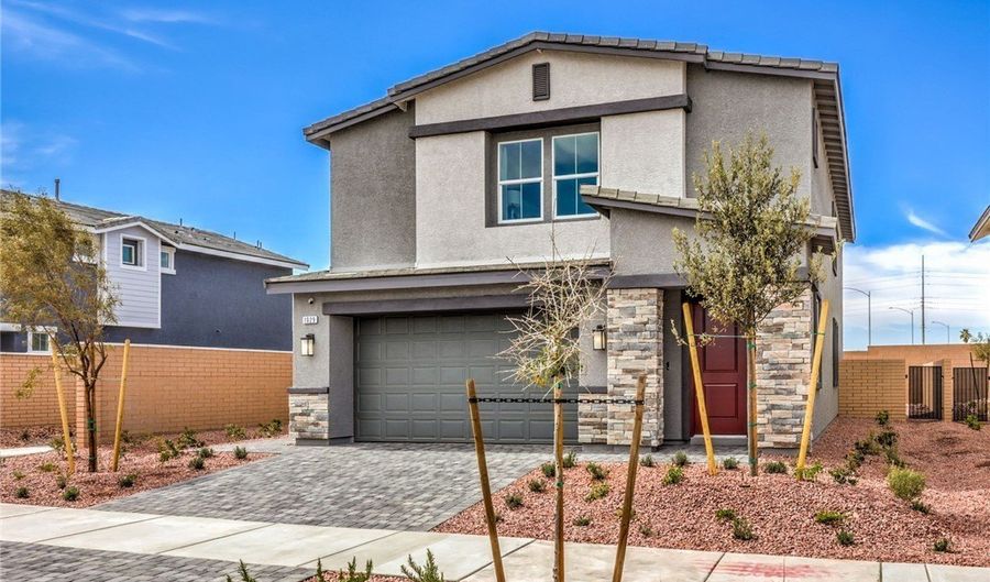 561 Mountain Robin Ave, Henderson, NV 89011 - 5 Beds, 3 Bath