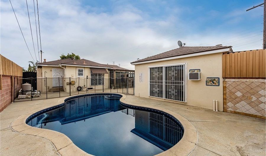 9085 Remick Ave, Arleta, CA 91331 - 3 Beds, 2 Bath