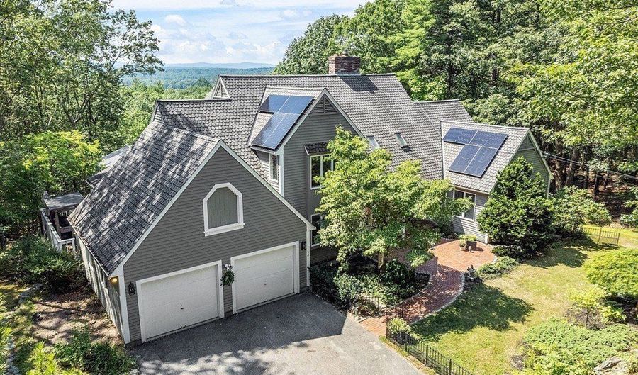190 Vaughn Hill Rd, Bolton, MA 01740 - 4 Beds, 3 Bath