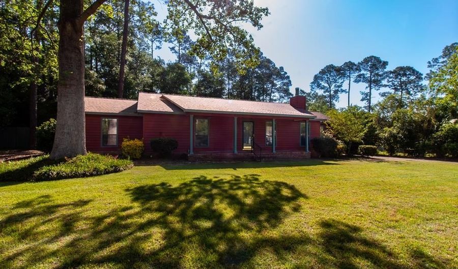 1527 Longleaf Dr, Bainbridge, GA 39819 - 3 Beds, 2 Bath