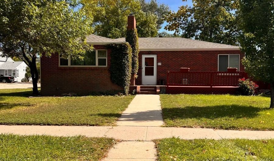 819 Black Hills Ave, Alliance, NE 69301 - 3 Beds, 1 Bath