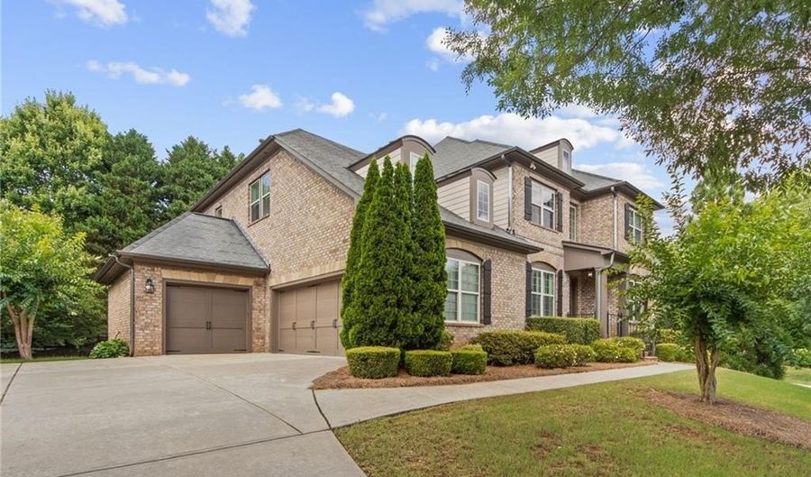 12460 Pindell Cir, Alpharetta, GA 30004 - 6 Beds, 5 Bath