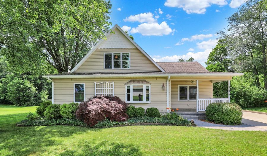 800 N 400 W, Bargersville, IN 46106 - 4 Beds, 3 Bath