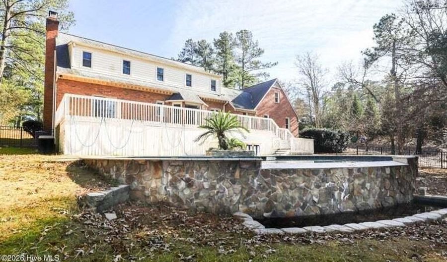 809 Houndslake Dr, Aiken, SC 29803 - 4 Beds, 3 Bath