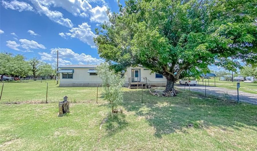 404 Spring Creek Rd, Abilene, TX 79601 - 3 Beds, 2 Bath