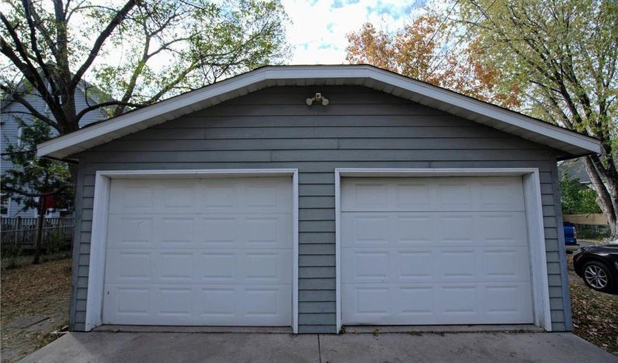 716 18th Ave S, St. Cloud, MN 56301 - 6 Beds, 2 Bath