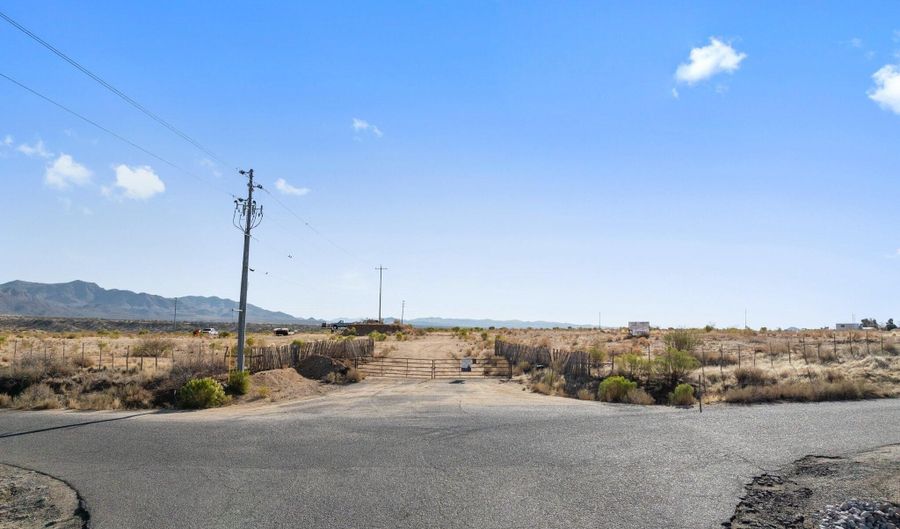 22110 W Sunrise Rd, Congress, AZ 85332 - 0 Beds, 0 Bath