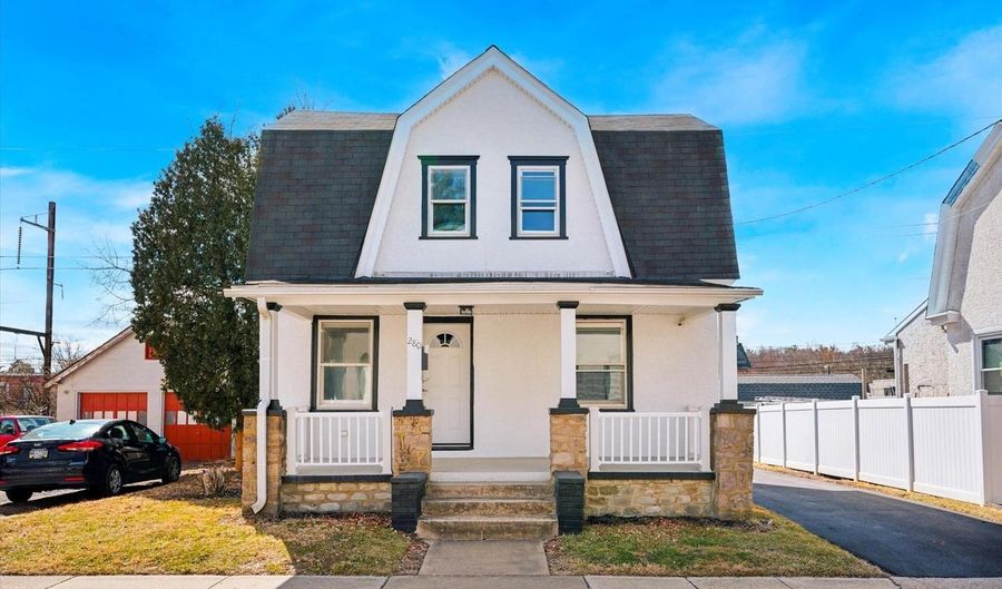 280 N MAIN St, Ambler, PA 19002 - 3 Beds, 2 Bath