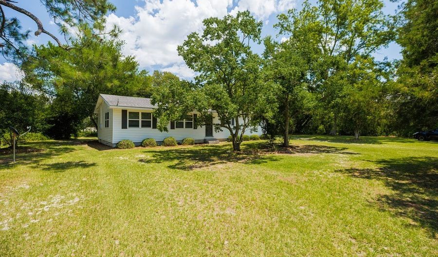 1125 MJ Taylor Rd, Adel, GA 31620 - 4 Beds, 2 Bath