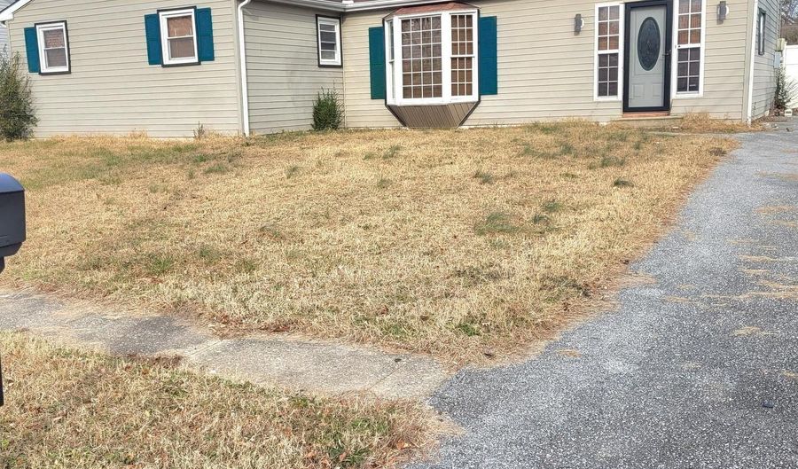 207 GUNNING BEDFORD Dr, Dover, DE 19904 - 4 Beds, 2 Bath