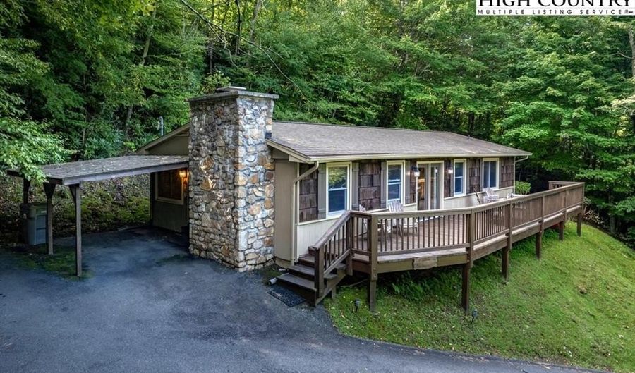 150 Ivy Ct, Banner Elk, NC 28604 - 2 Beds, 3 Bath