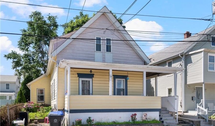 88 Lincoln Ave, East Providence, RI 02915 - 4 Beds, 2 Bath