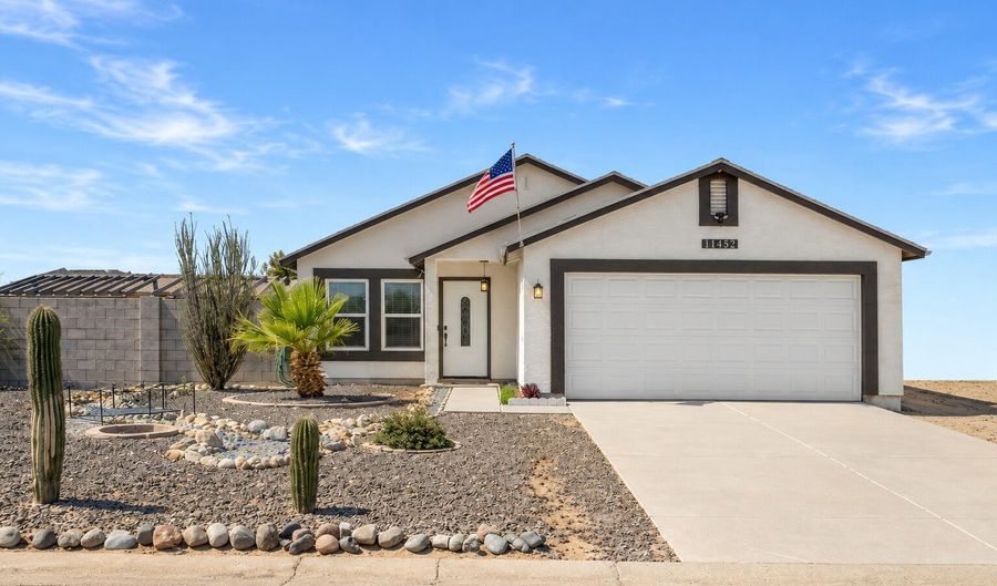 11452 W OBREGON Dr, Arizona City, AZ 85123 - 3 Beds, 2 Bath