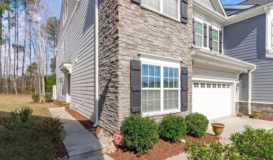 2784 Masonboro Ferry Dr, Apex, NC 27502 - 5 Beds, 4 Bath