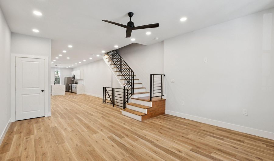 1039 E CHELTEN Ave, Philadelphia, PA 19138 - 4 Beds, 4 Bath