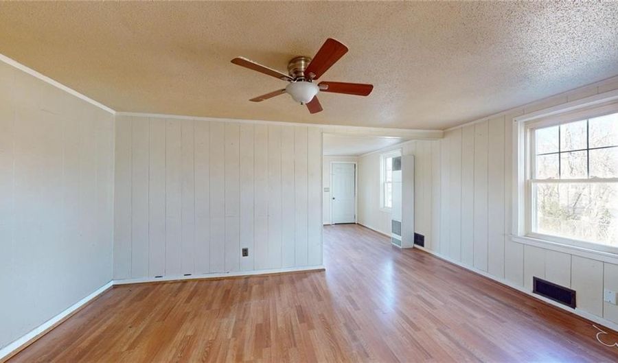 226 Marshall Ave, Cumberland, RI 02864 - 4 Beds, 2 Bath