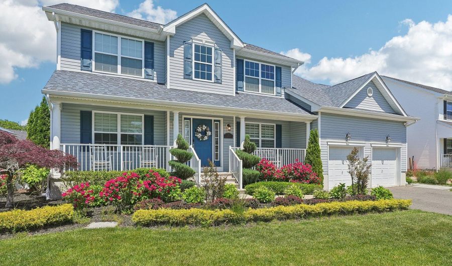 4 Bridle Path, Bayville, NJ 08721 - 4 Beds, 3 Bath